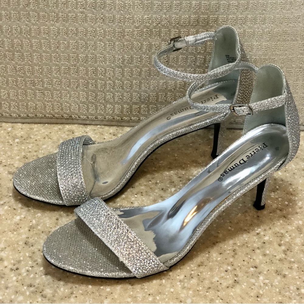 Like New Pierre Dumas Glittering Silver Dress 3” Heels w Ankle Strap Size 9